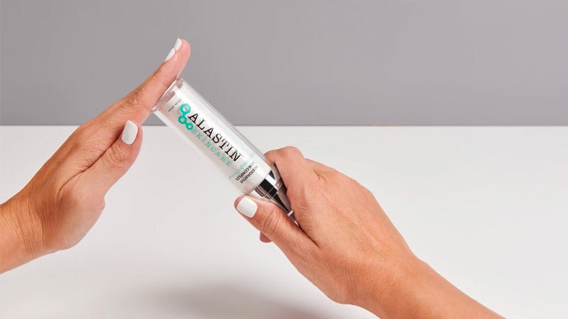 Restorative Eye Complex with TriHex Technology®